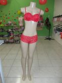 CONJUNTO DE LINGERIE EM RENDA